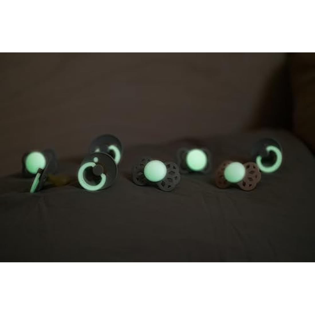 BIBS Colour Glow Soother 2-Pack, Glow in The Dark BPA Free Dummy Pacifier, Round Nipple. Natural Rubber Latex, Size 1 (0-6 Months), Blush Night/Vanilla Night