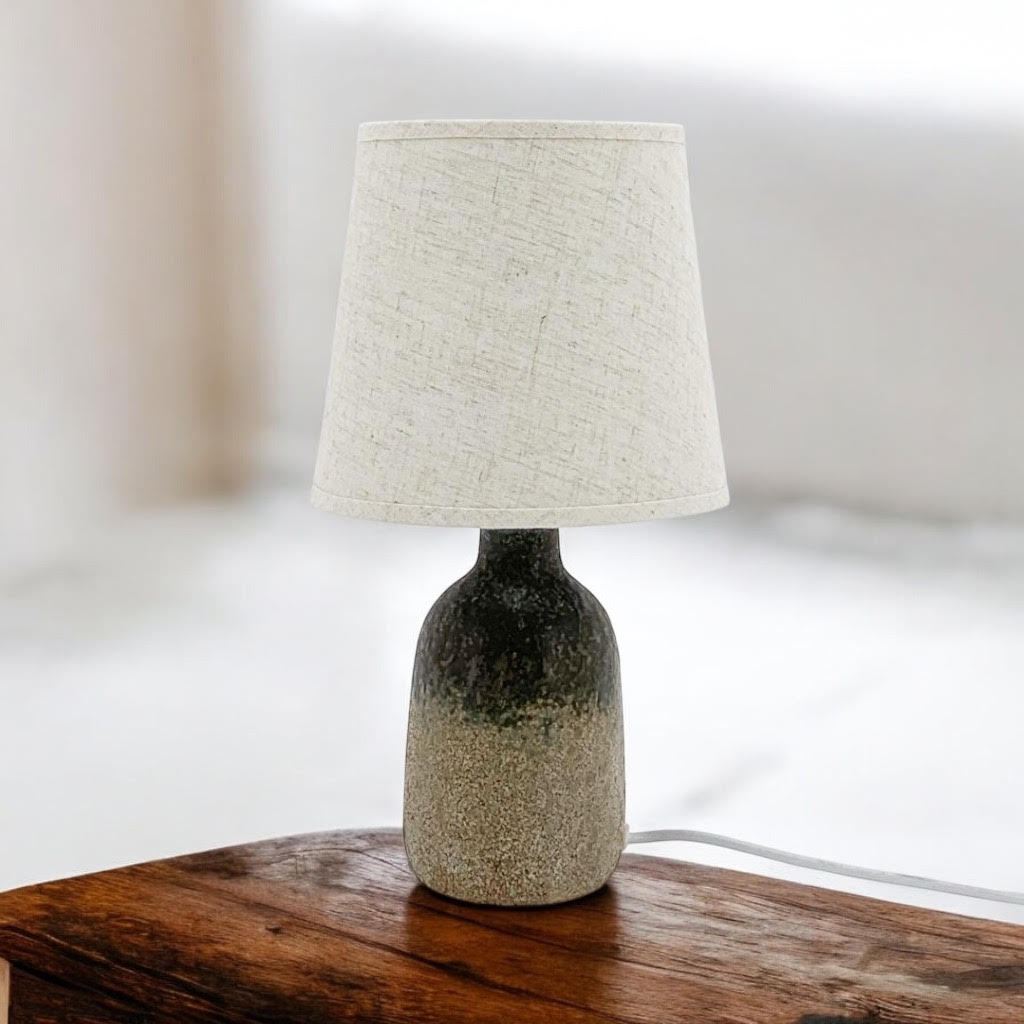 37CM RUSTIC LAMP AND SHADE
