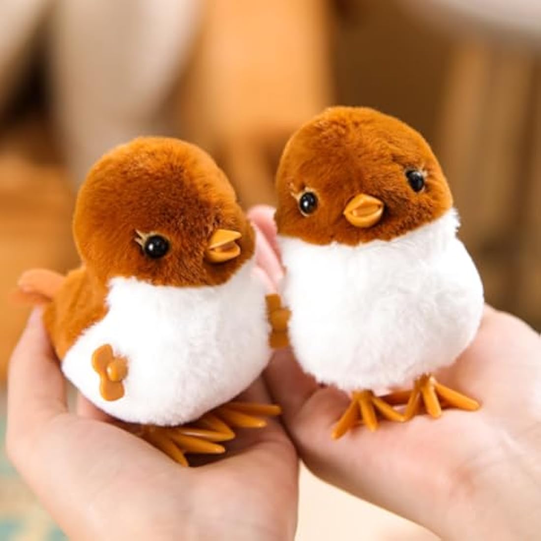 Mienocol 2 PCS Birds and Parrots Wind Up Toys Simulated Plush Birds and Parrots Toy for Kids,Funny Jumping Clockwork Toy for Easter Gift Xmas Halloween Party Favors