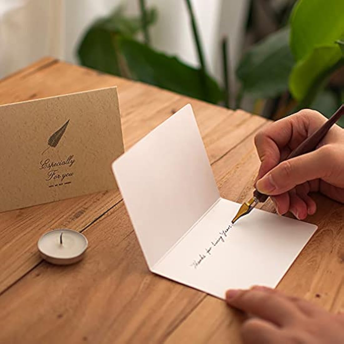 White Gift Box, 23.5 x17 x10 cm Gift Box with Magnetic Lids and Silk Ribbon Specially Designed for Present Birthdays, Holidays, Anniversaries Gift Packaging