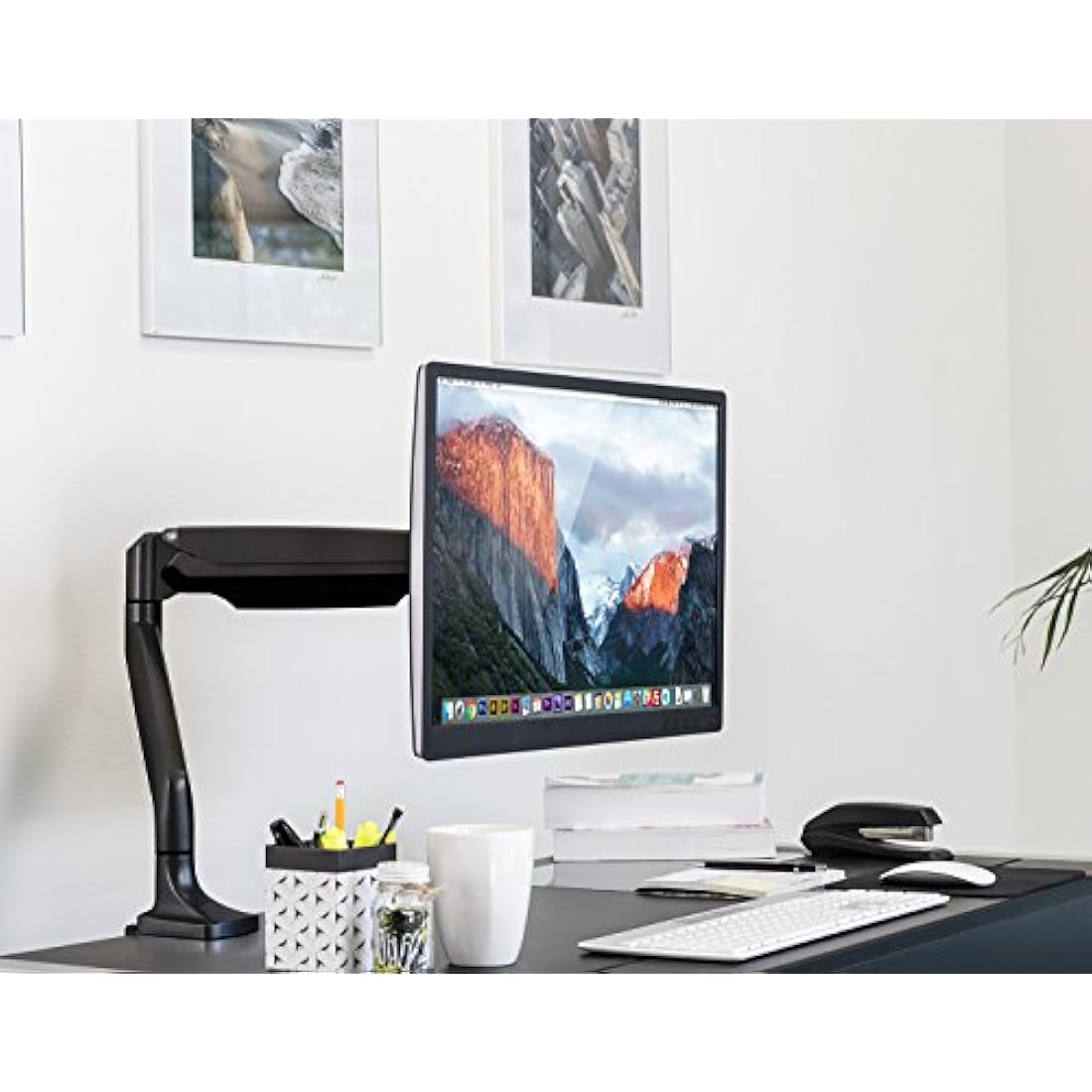 Mount-It! Single Monitor Arm Desk Mount | Gas Spring Monitor Arm | Full Motion Articulating Height Adjustable | Fits 21 22 23 24 27 30 32 Inch VESA Compatible Computer Screen | Clamp and Grommet Base