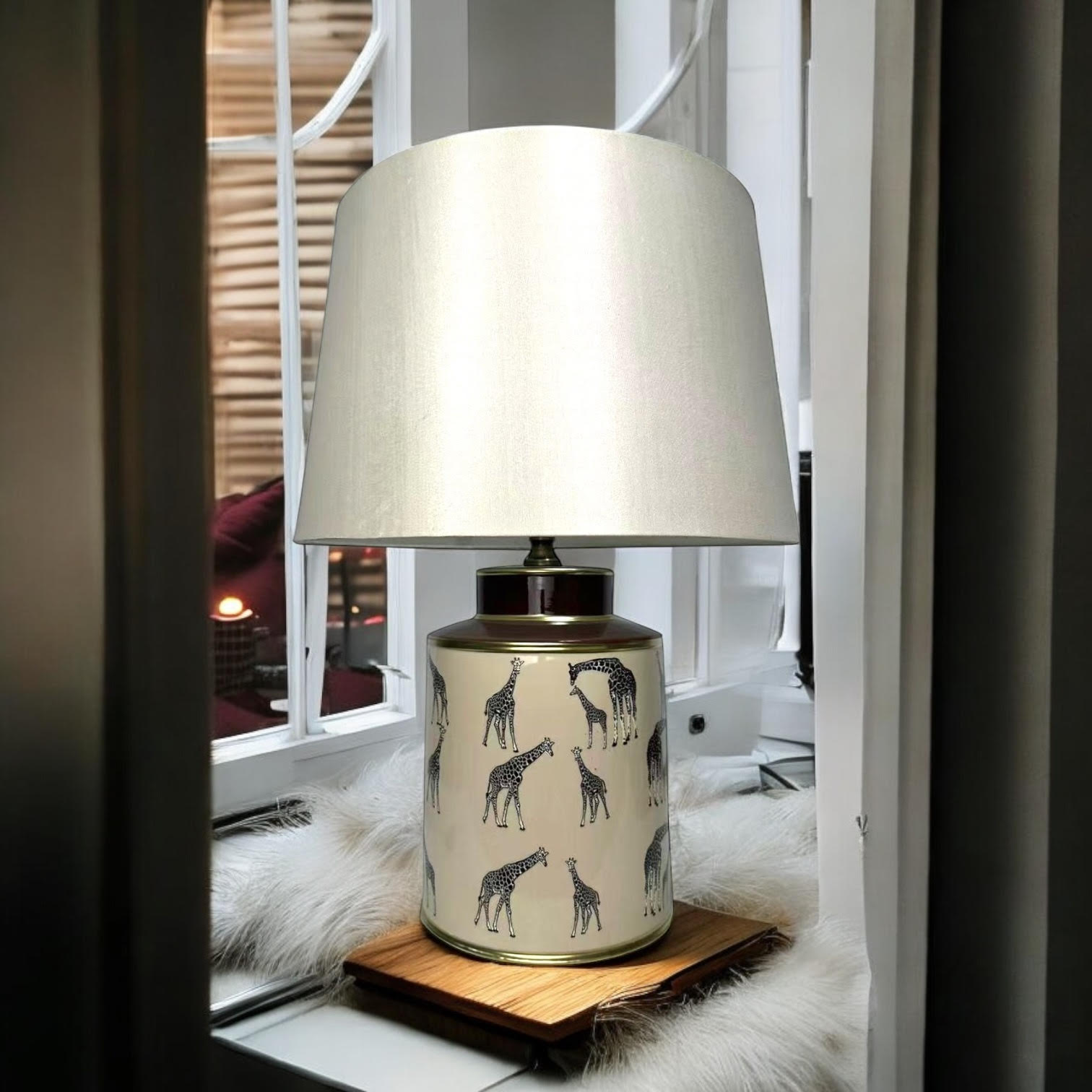 33CM LAMP AND SHADE