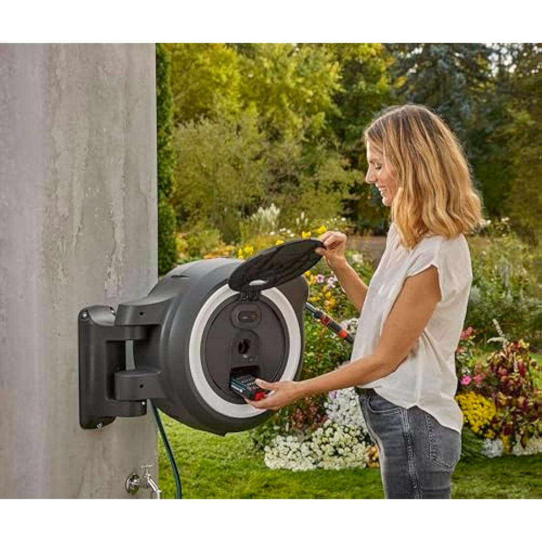 Akku-Wand-Schlauchbox PowerRoll XL 18V P4A Solo (weiß) 35 m