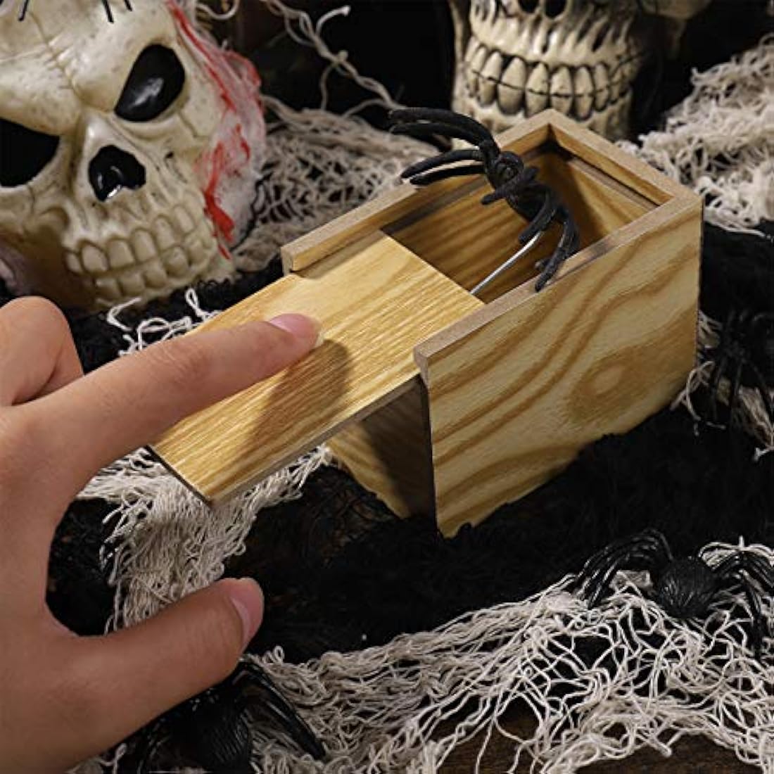 Toyvian Spider - Funny Wooden Box Toy Prank Surprise Practical Joke Toy