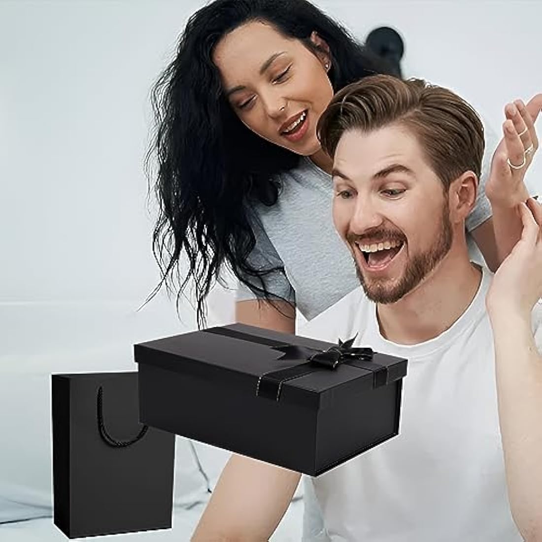 Black Gift Box, Luxury Gift Boxes with Lids Ribbon Greeting Card Shredded Paper and Paper Gift Bag Jewellery Gift Boxes for Valentines Day Presents Birthdays Wedding Anniversaries(22 * 16 * 8.5cm)