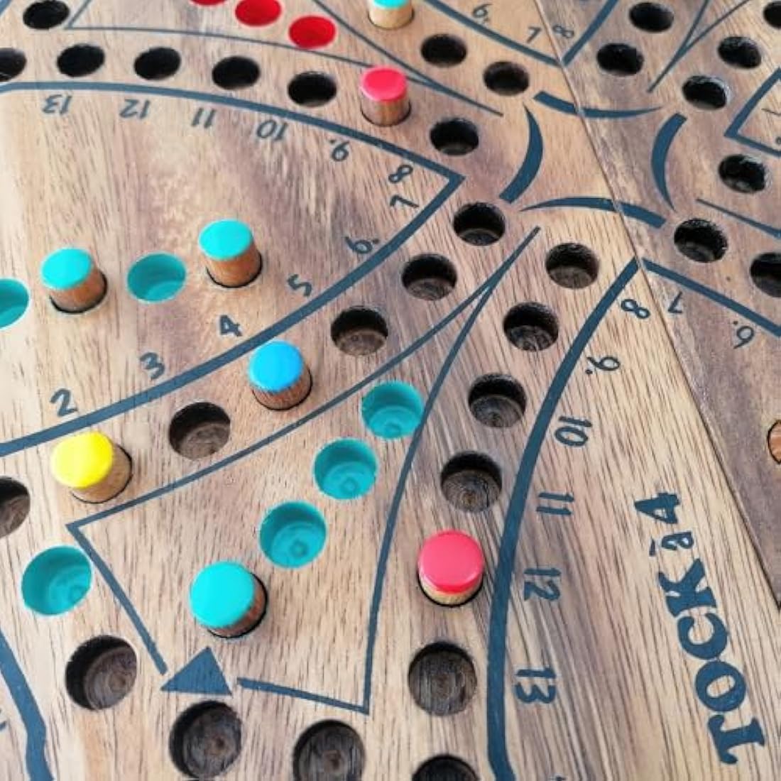 TOC 4 COLOUR BOARD GAME - TOCK. From 2 to 4 players from 7 yo, family strategy board game in eco-friendly solid wood - CE standards. Brand : le Délirant®, easy to store with reclosable board.