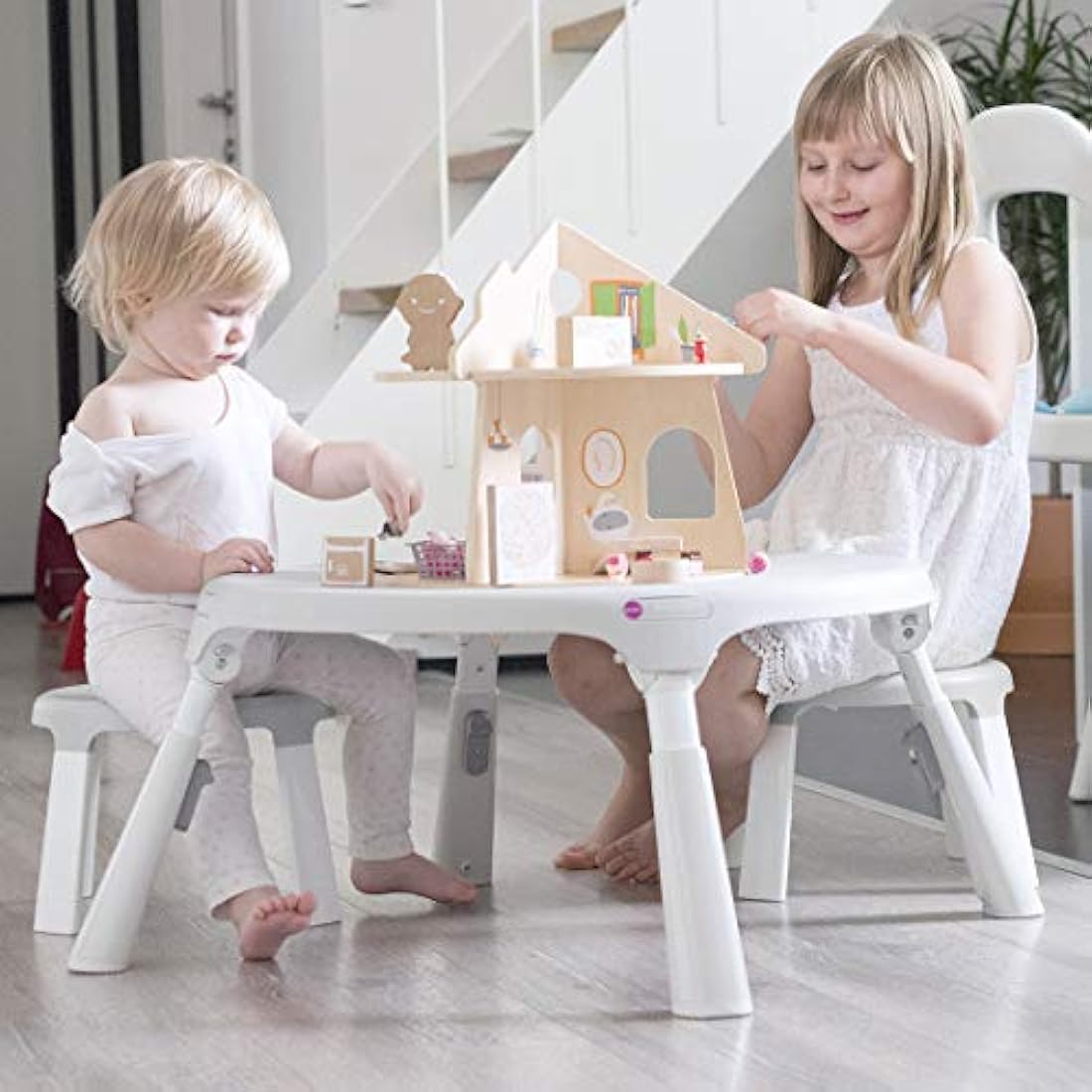 Oribel Portaplay House of Fun Wooden Dolls House
