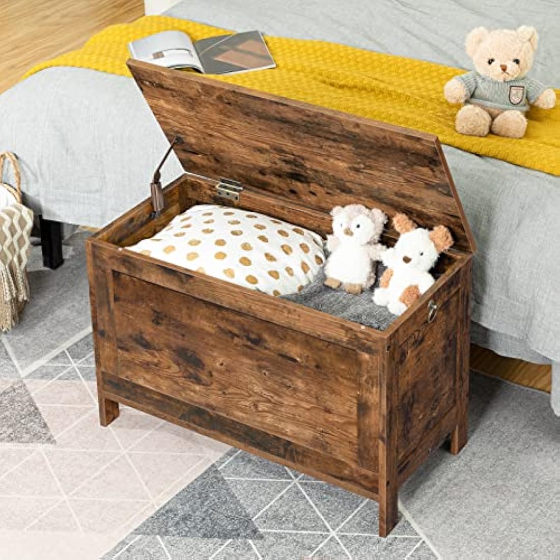 HOOBRO Storage Chest Trunk, Wooden Storage Box, Large Toy Chests with Lid, Toy Box Organizer Unit, Bed End Storage Bench, Shoe Bench, Entryway, Hallway, Bedroom, Rustic Brown EBF75CW01G1