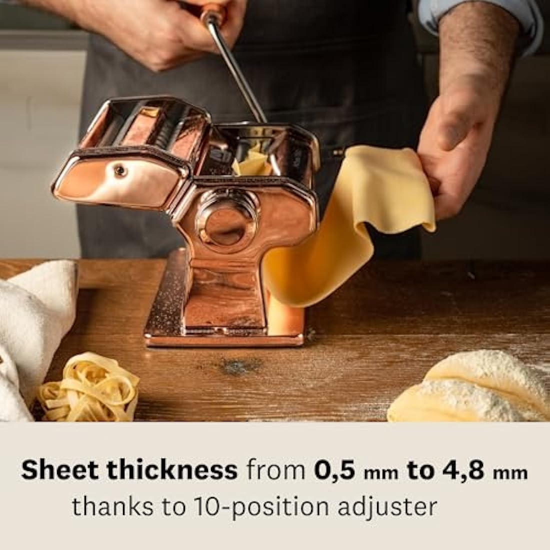 Marcato Pasta Machine, Pasta Maker, Pasta Roller for Handmade Fresh Pasta, Made in Italy, Chromed Steel, for Lasagna, Fettuccine, Tagliolini, Compatible with 12 Extra Pasta Shapes. Model: Atlas 150