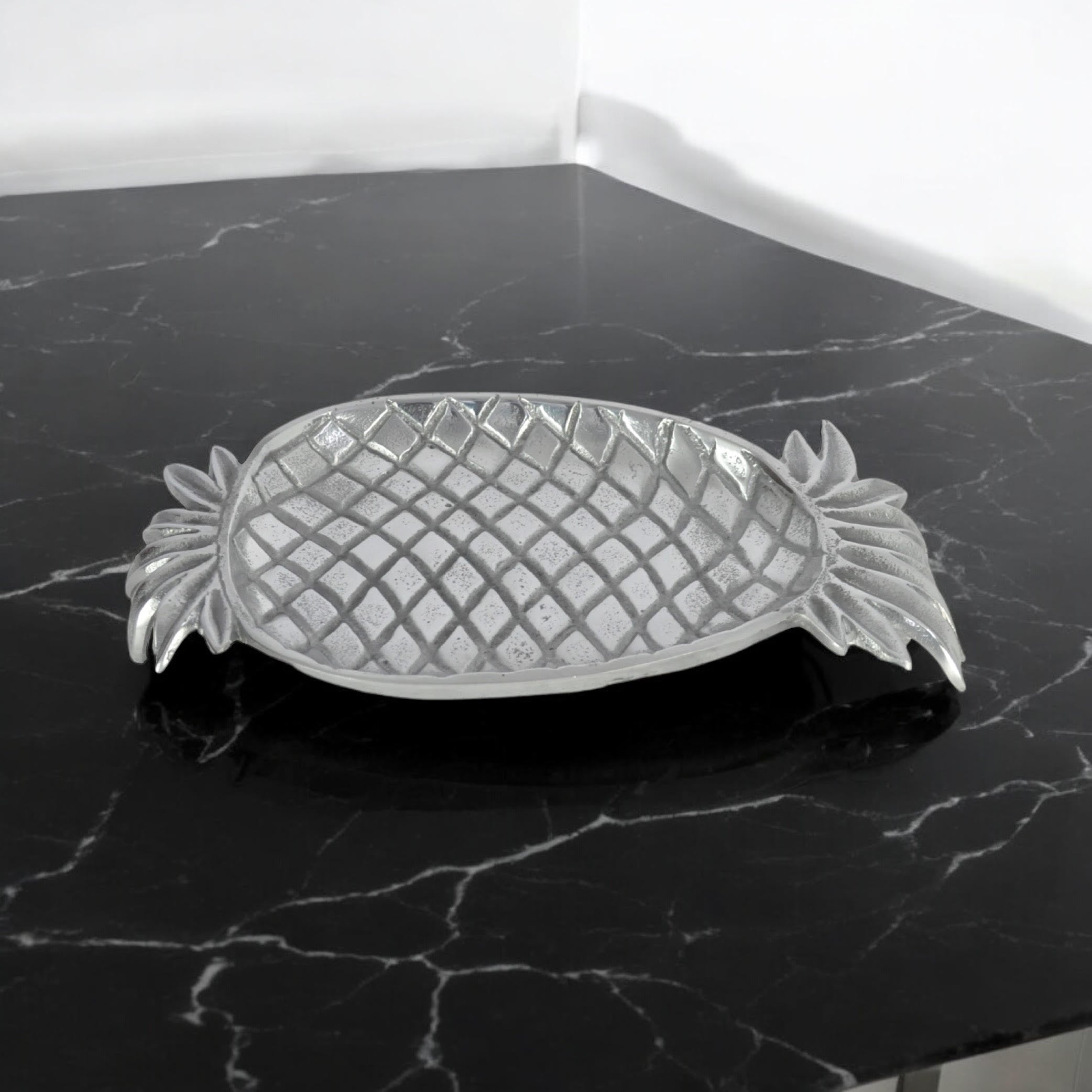 33CM NICKEL PLATED PINEAPPLE SERVING TRAY