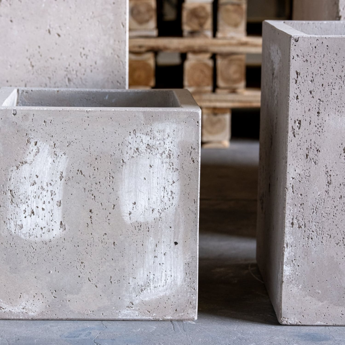 Cubrosa | Truffle – 100cm XXL Square Concrete Planter – 782L Extra Large Outdoor Plant Pot