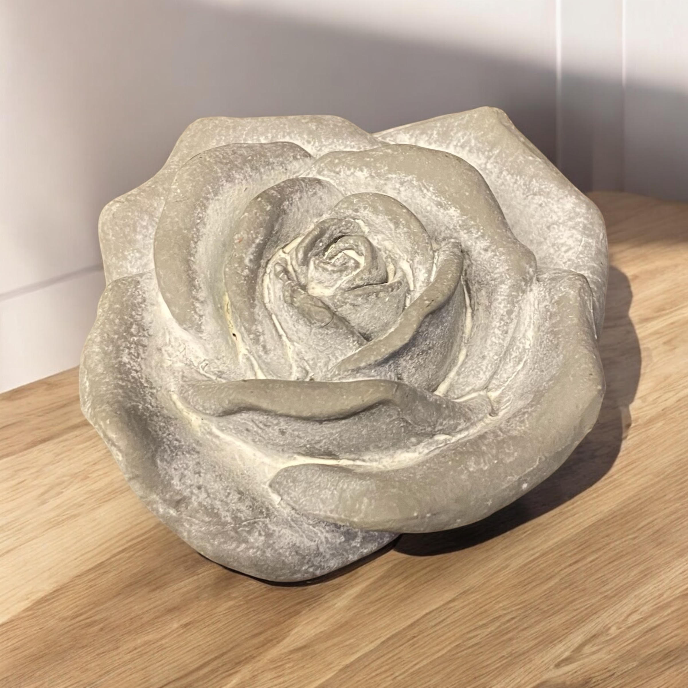 15CM RESIN FLOWER