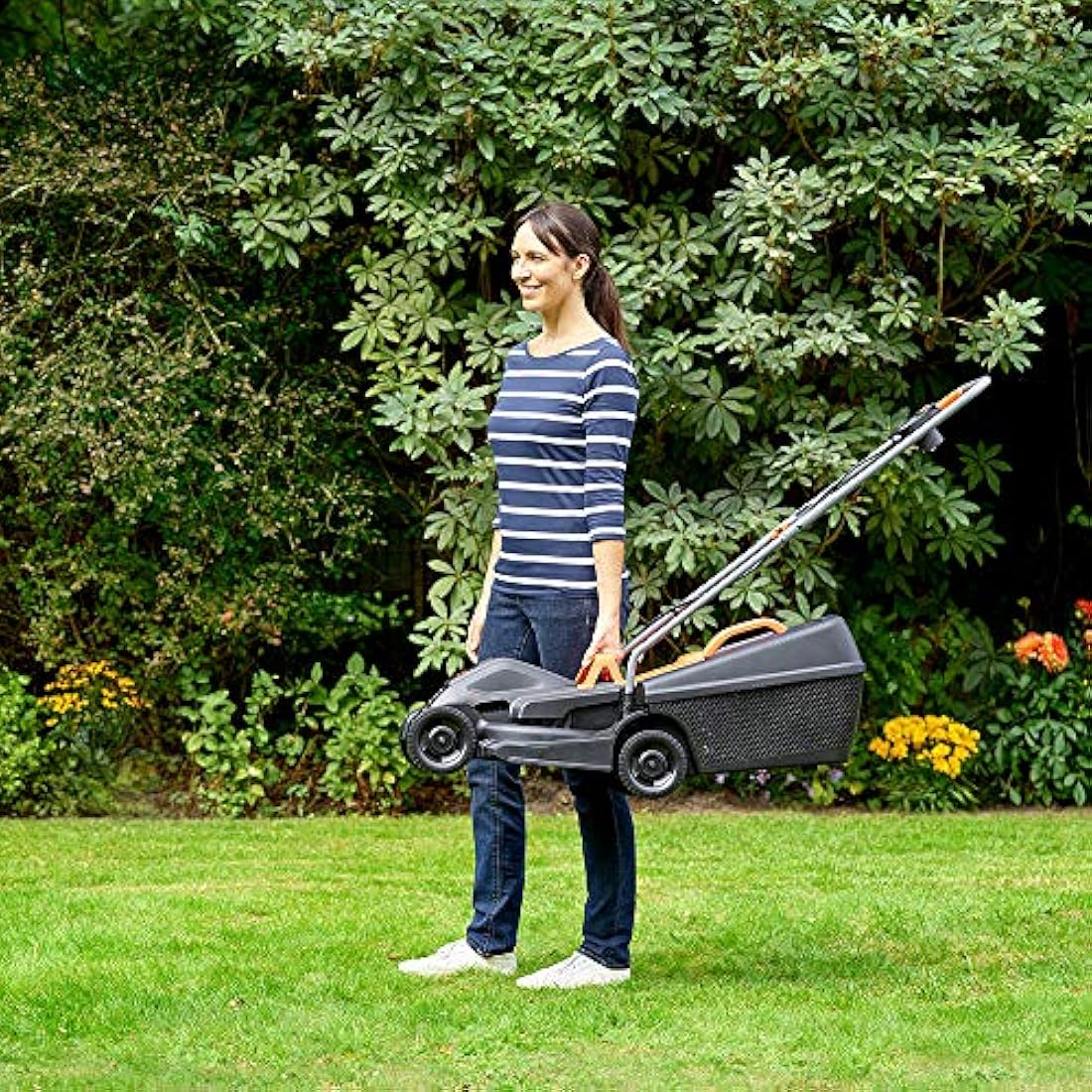 BLACK+DECKER 32cm Electric Rotary Mower with GL250 Grass Strimmer