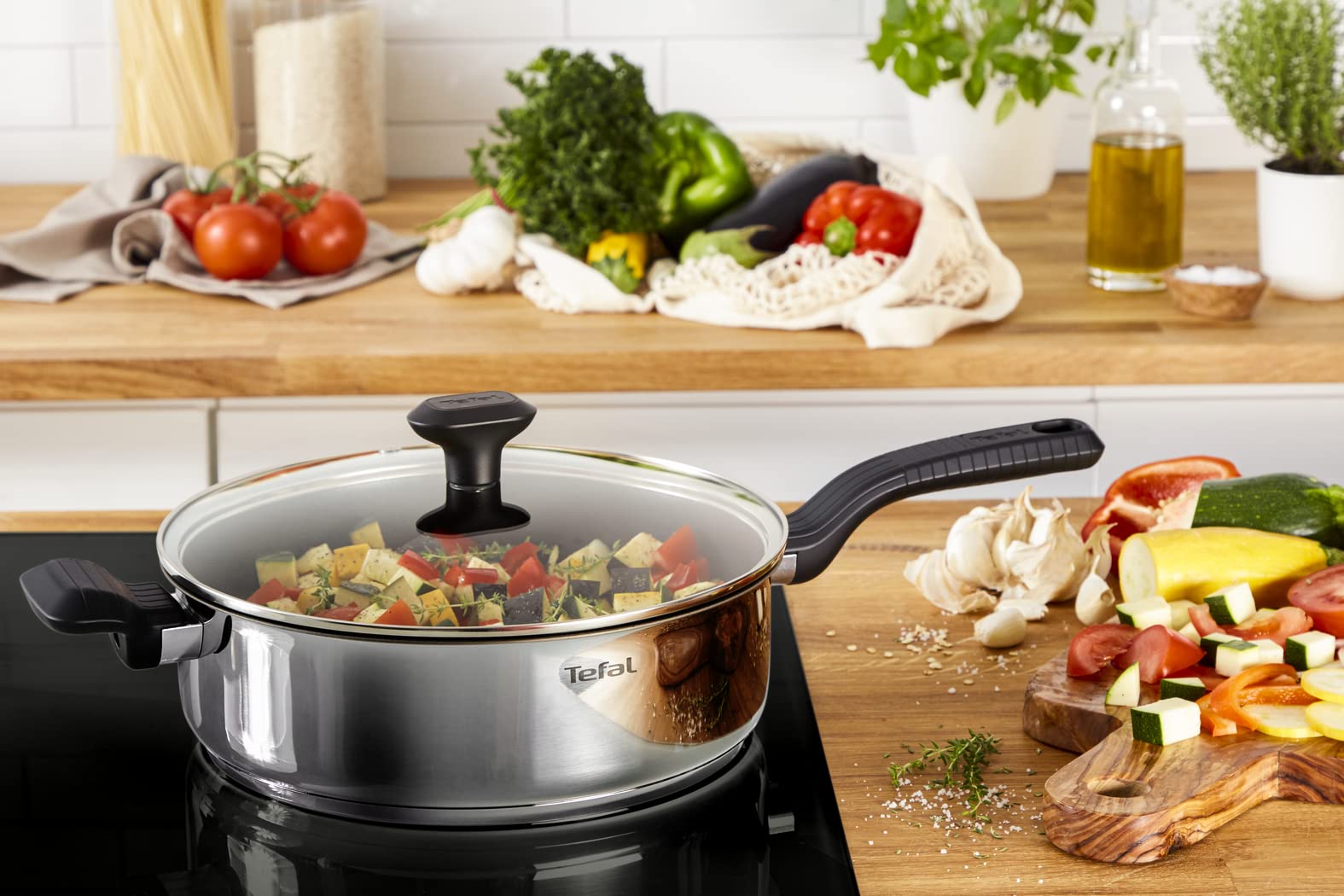 Tefal Comfort Max 26cm Stainless Steel Saute Pan  Durable Non-Stick Pan with Thermo-Spot Heat Indicator, Induction Compatible Base, Comfortable Grip