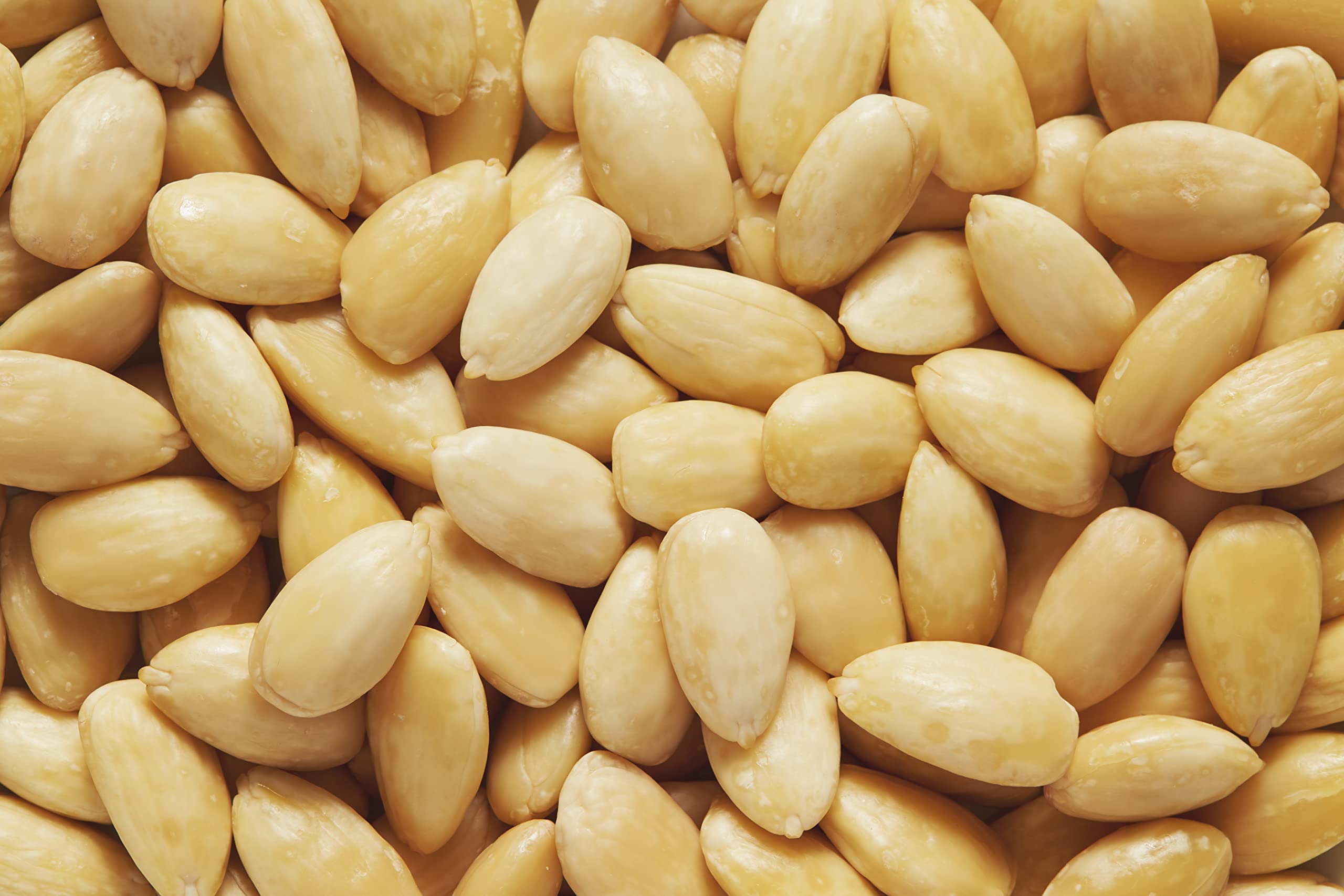 Blanched Almonds 1 Kg.