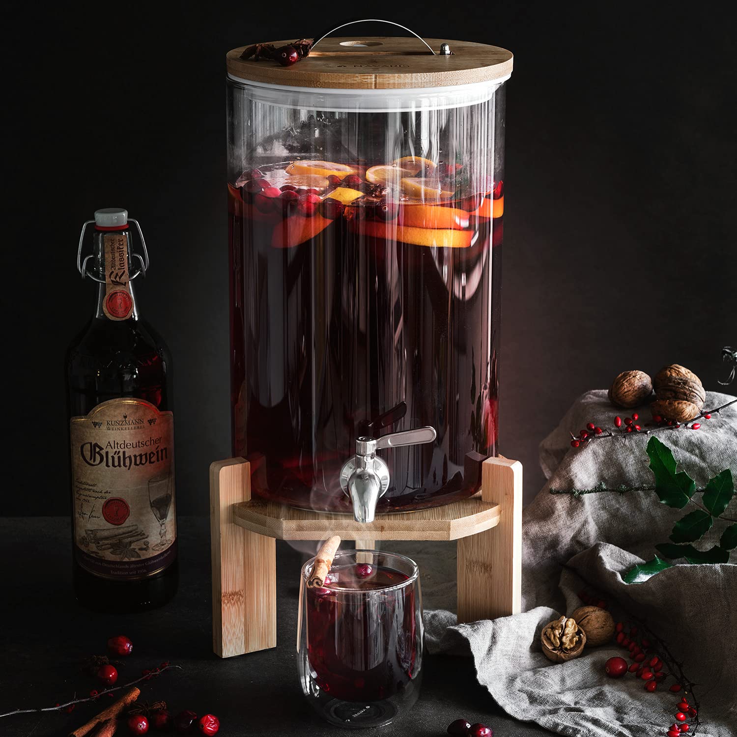 Navaris Glass Drinks Dispenser with Tap - 7 Litre Drink Jar with Spigot, Lid and Wooden Stand for Hot or Cold Beverages, Punch, Ice Water for Parties