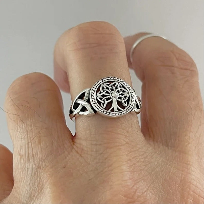 Vintage Personalized Life Tree Ring