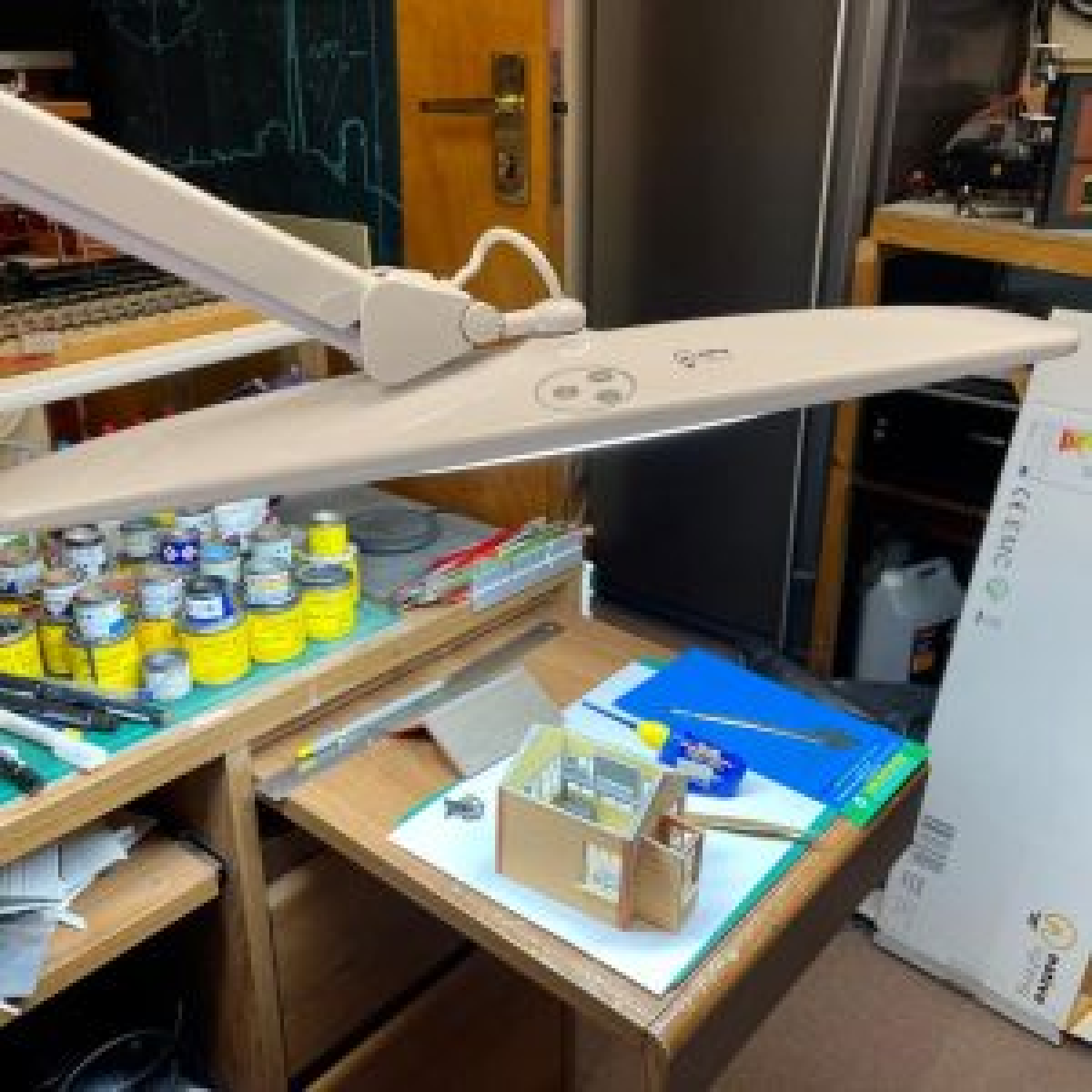 Task Lamp - Brightest LED lamp (Ideal for large workspaces, photography or crafting projects)