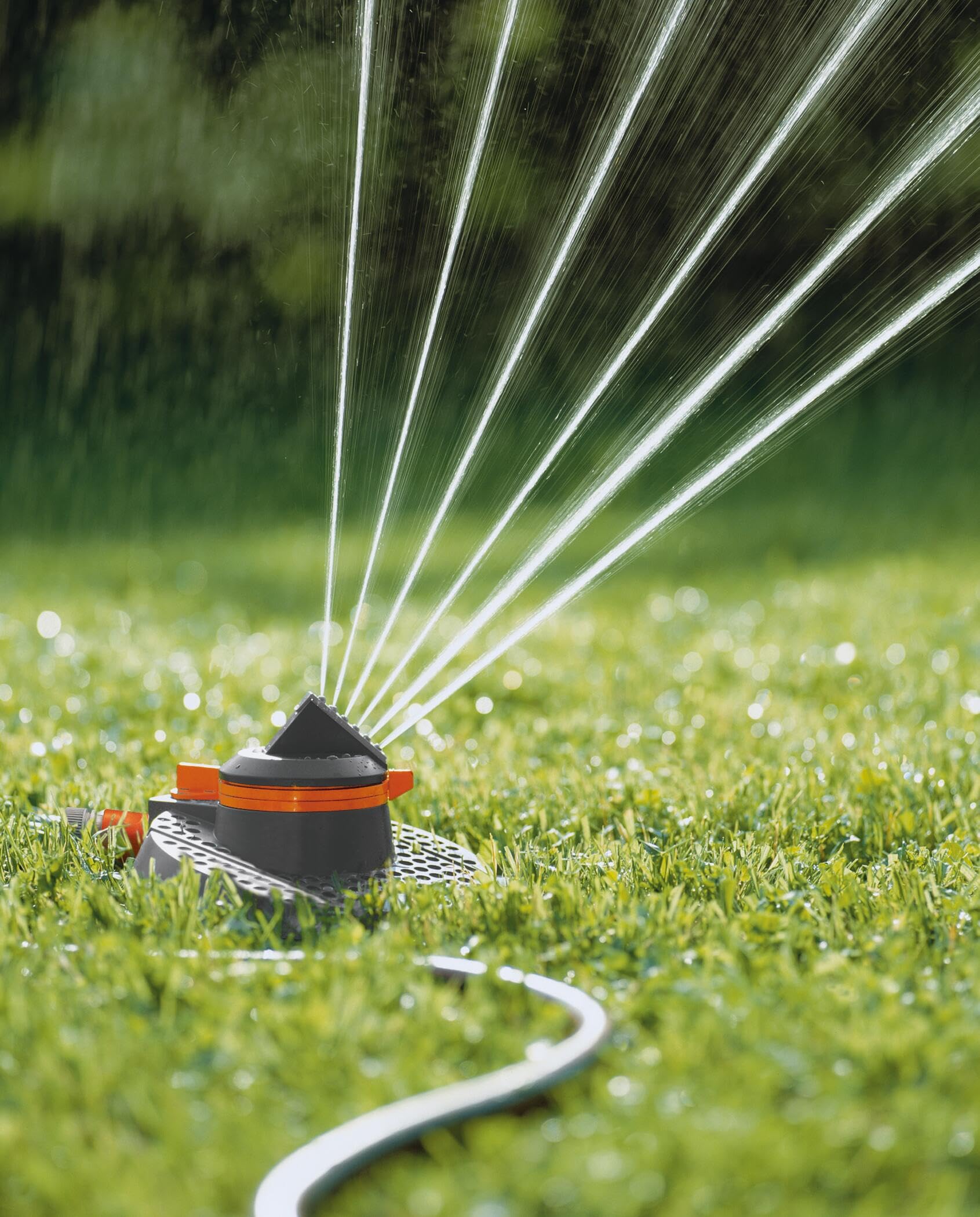 GARDENA Comfort Part and Full Circle Sprinkler Tango: circular sprinkler 2 in 1: Partial and popular rice sprinkler, water quantity and Adjustable