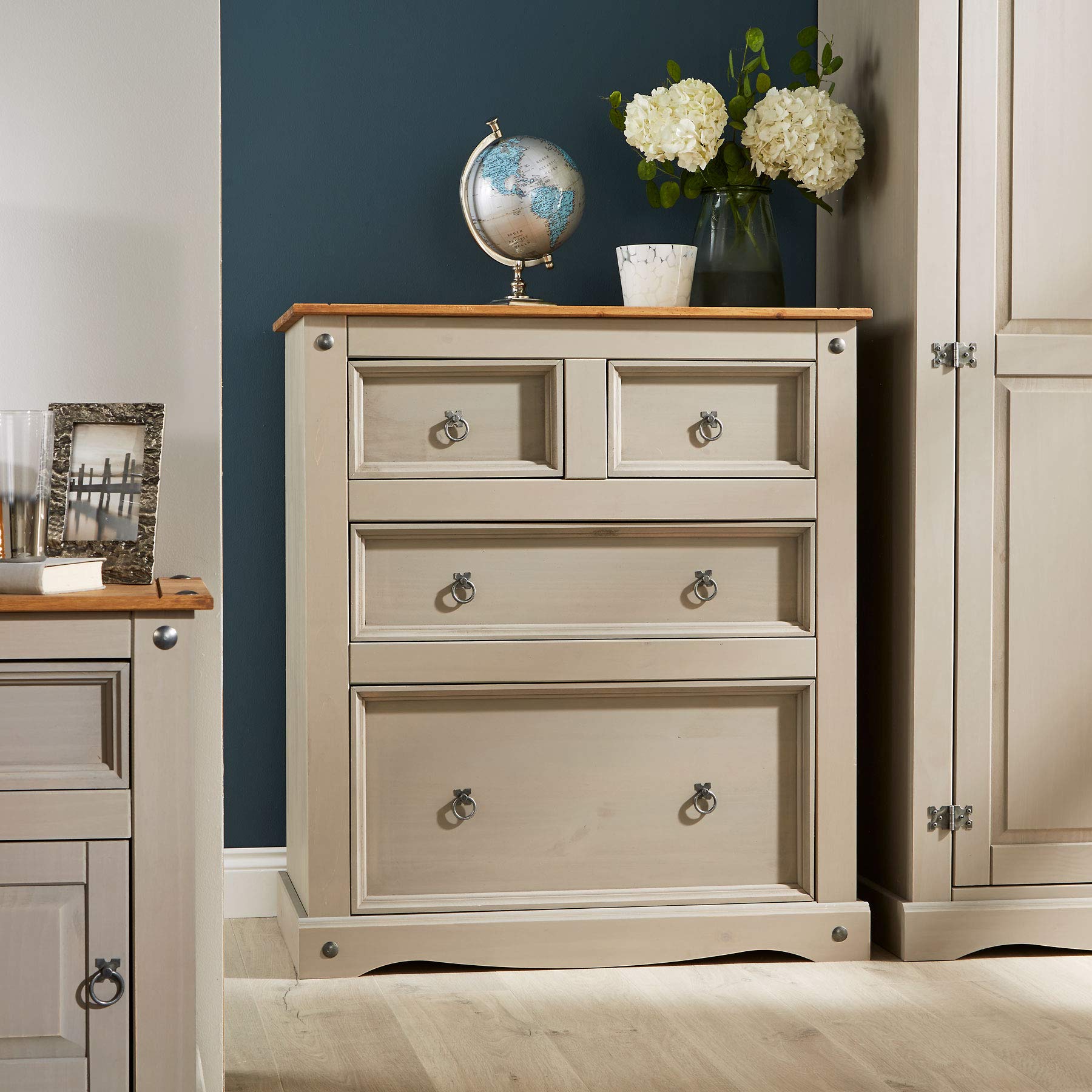 Home Source Solid Pine Wood Chest of 4 Drawers 4 Drawers Storage Cabinet, Grey