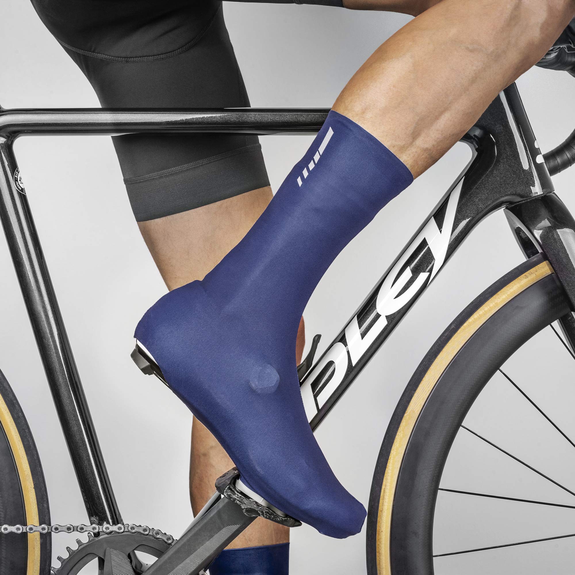 GripGrab 2nd Generation RaceAero TT Raceday Lycra Shoe Cover 2 Lightweight Aerodynamic Road Cycling Performance Overshoe,Navy Blue,M