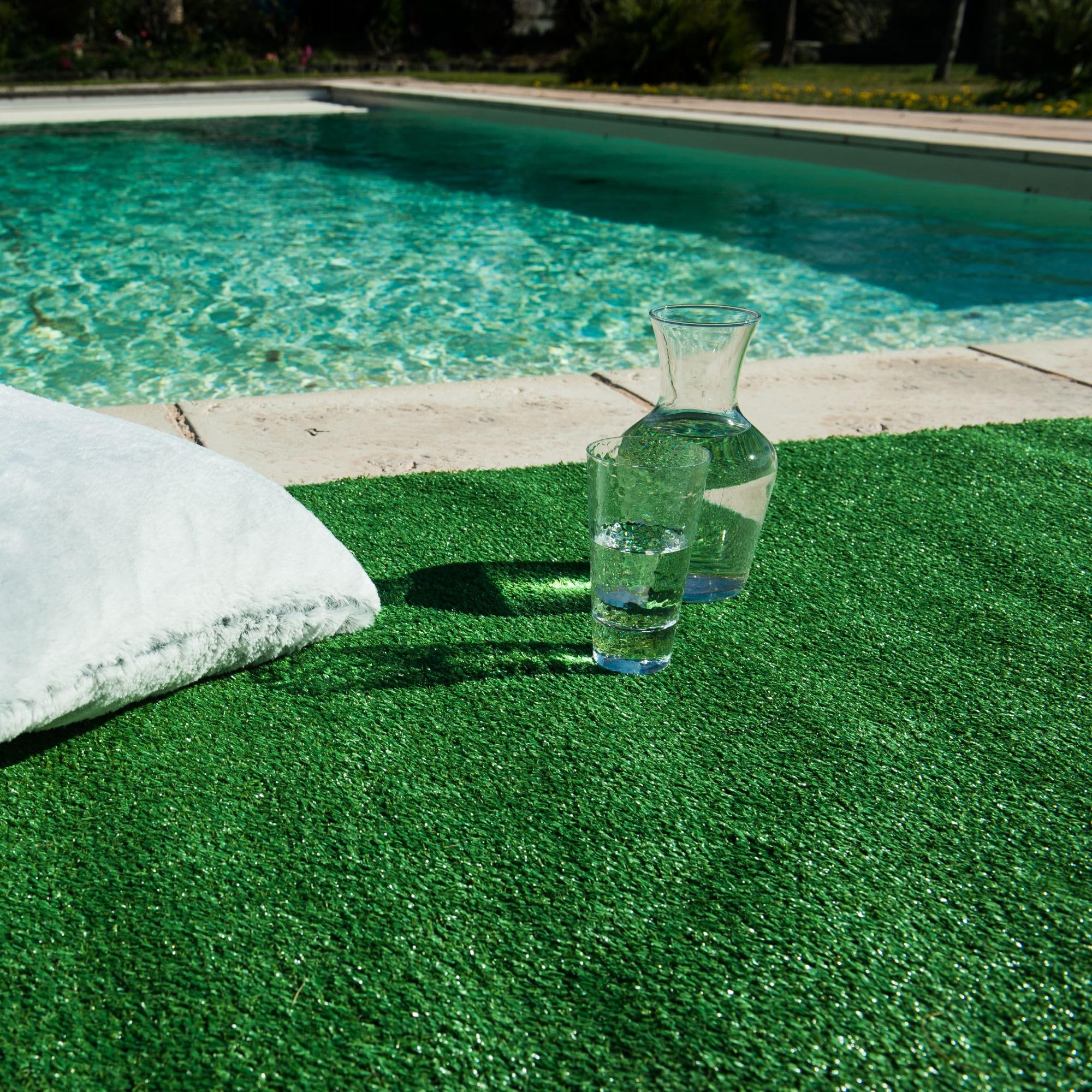 WerkaPro 10686 Artificial Grass 1cm x 4m (4m?) Heavy Duty UV Treated