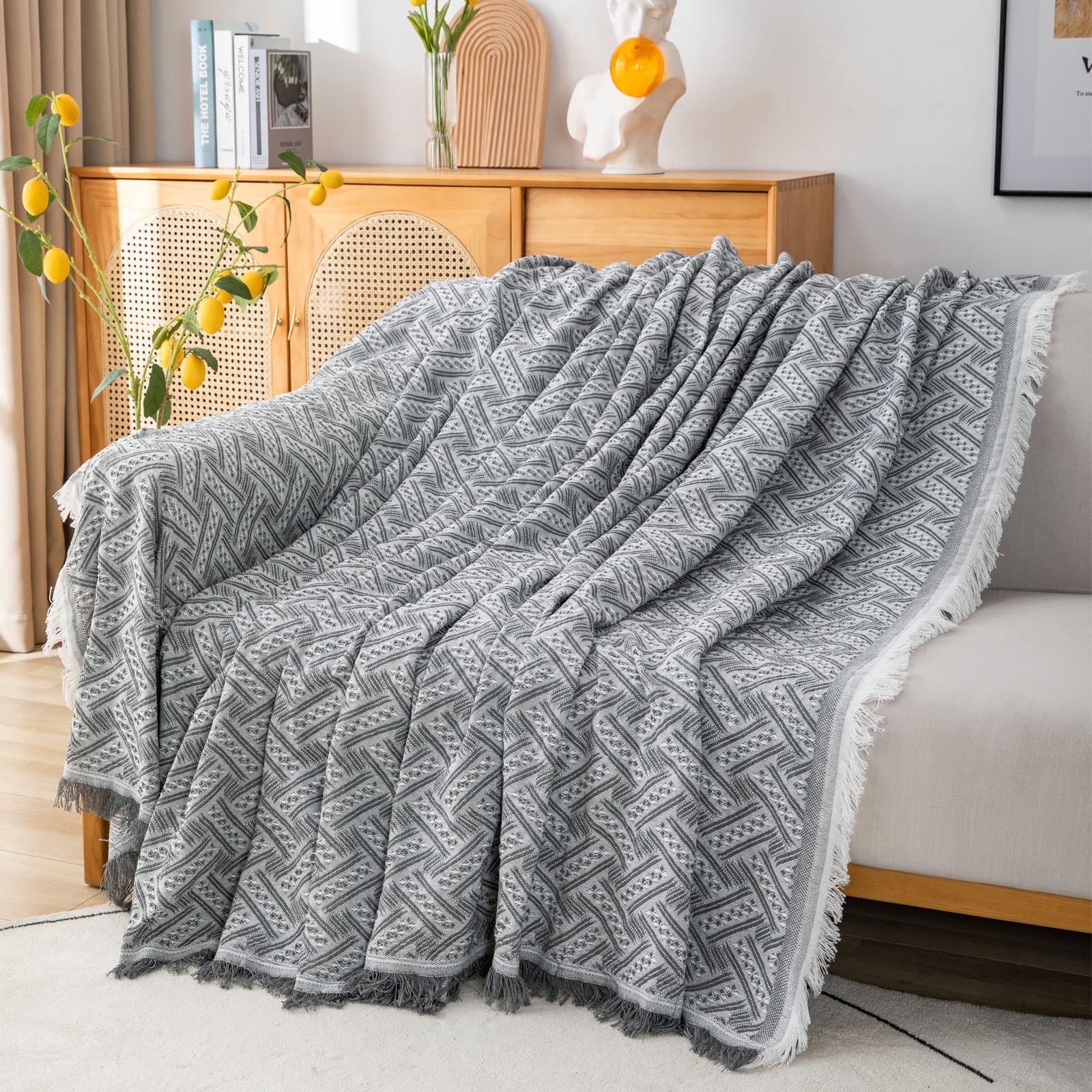 LHGOGO Throws for Sofas Large Sofa Throw 3 Seaters, Stereoscopic Jacquard Woven Versatile Decorative Throw for Sofa, Bedspread and Settee 180x300cm