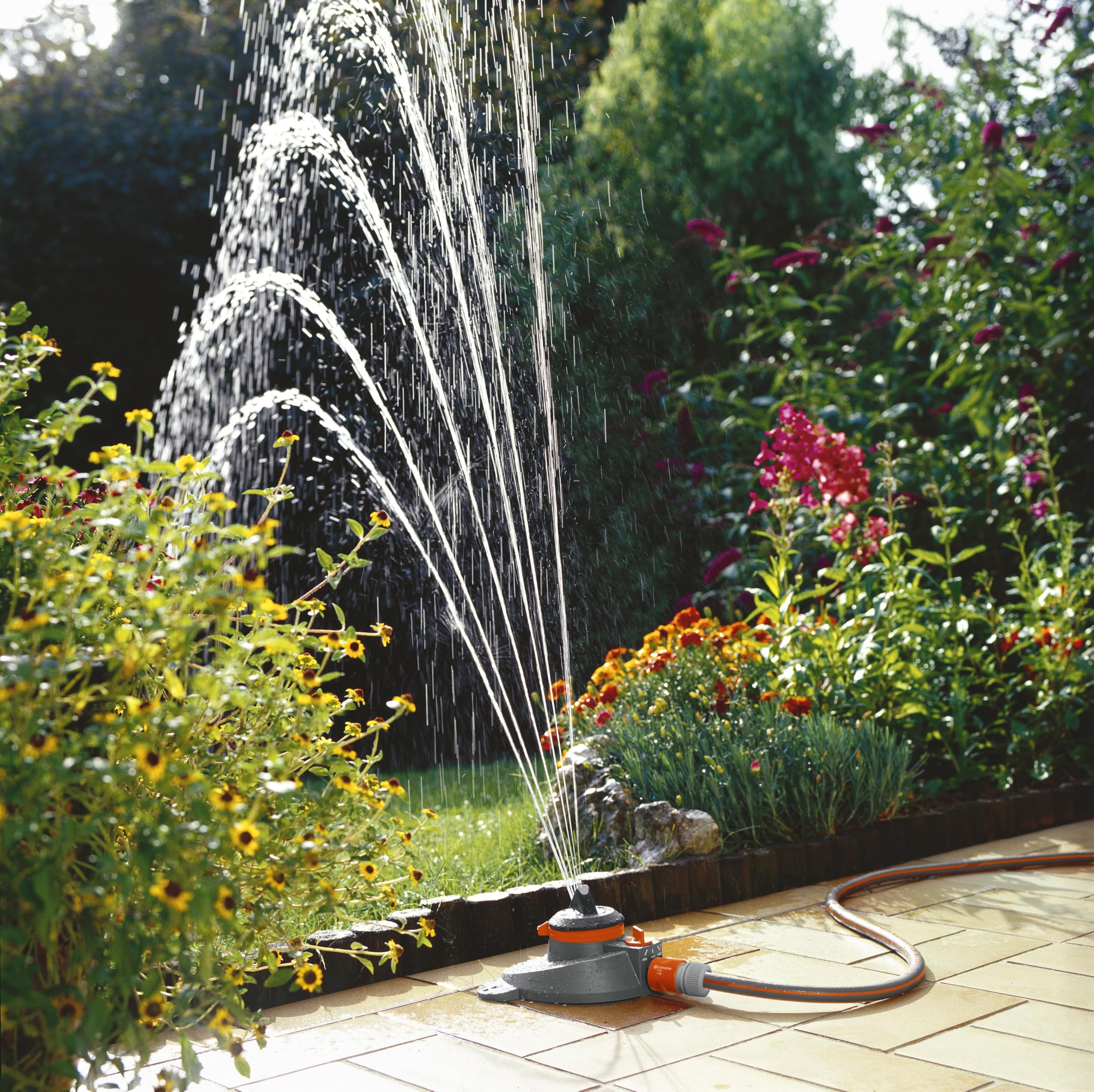 GARDENA Comfort Part and Full Circle Sprinkler Tango: circular sprinkler 2 in 1: Partial and popular rice sprinkler, water quantity and Adjustable