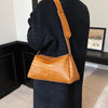 Women's Niche Retro Large Capacity Commuter Shoulder Bag