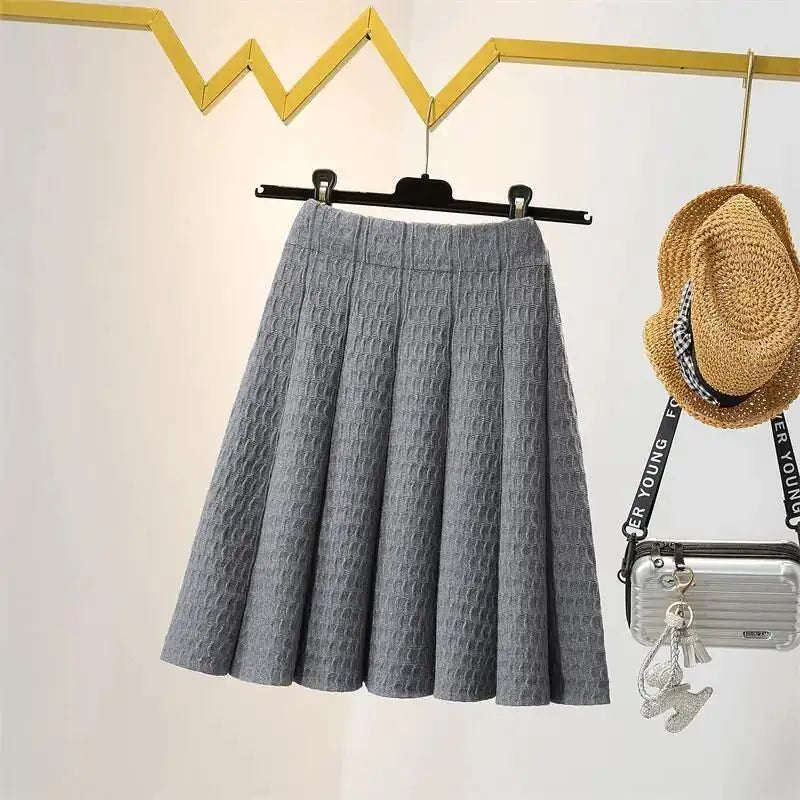 High Waist Knitted Skirt for Women – Luxurious Comfort and Timeless Elegance