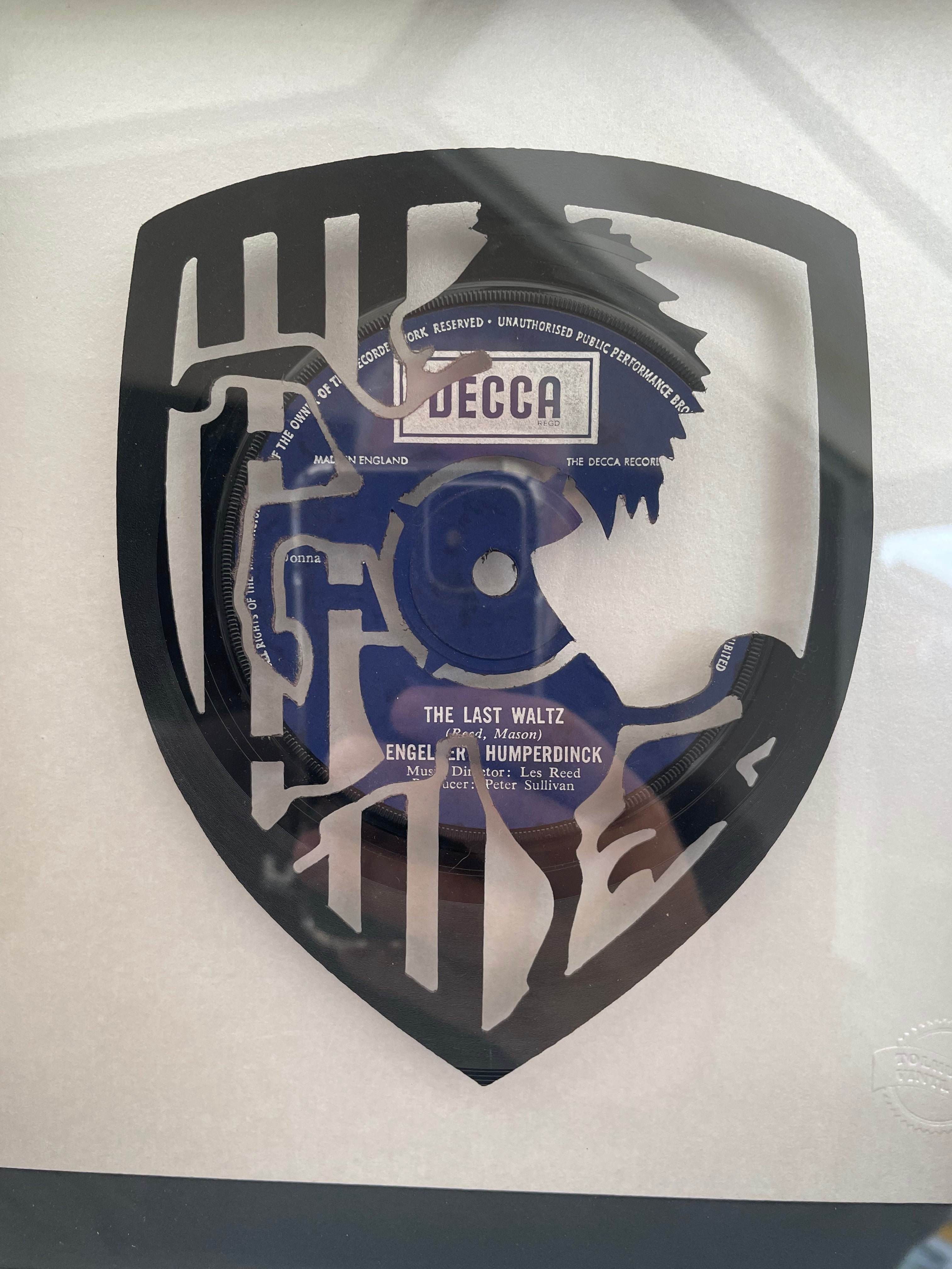 Gillingham - The Last Waltz - Engelbert Humperdinck Club Badge - Decca Vinyl Art