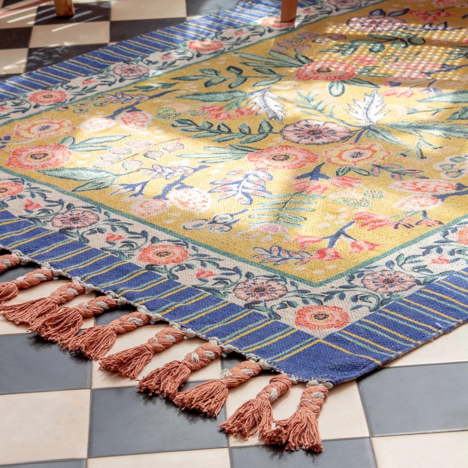 Rosa Country Floral Cotton Rug with Braided Tassel Trim