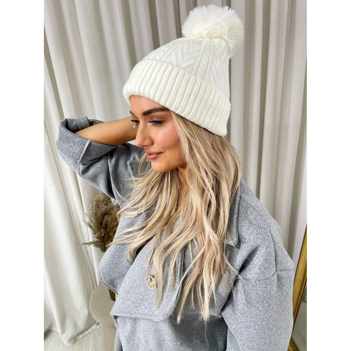 Chunky Knit Fur Pom Beanie Hat