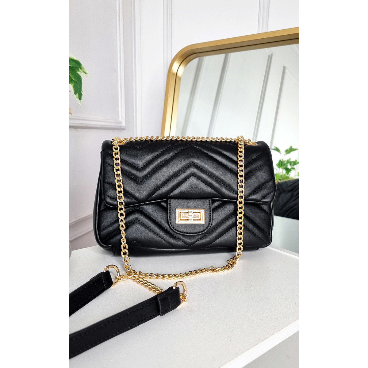 Faux Leather Chain Strap Shoulder Bag