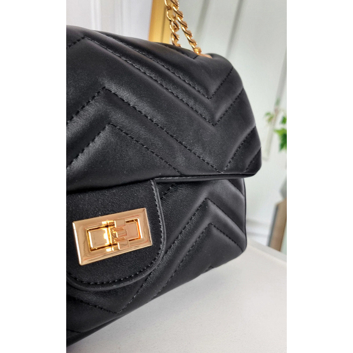 Faux Leather Chain Strap Shoulder Bag