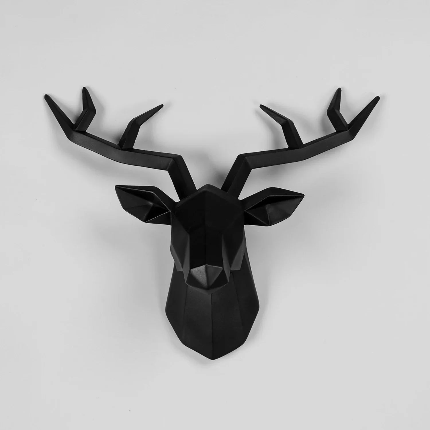 Modern Geometric Deer Head Wall Sculpture – Resin Antler Decor