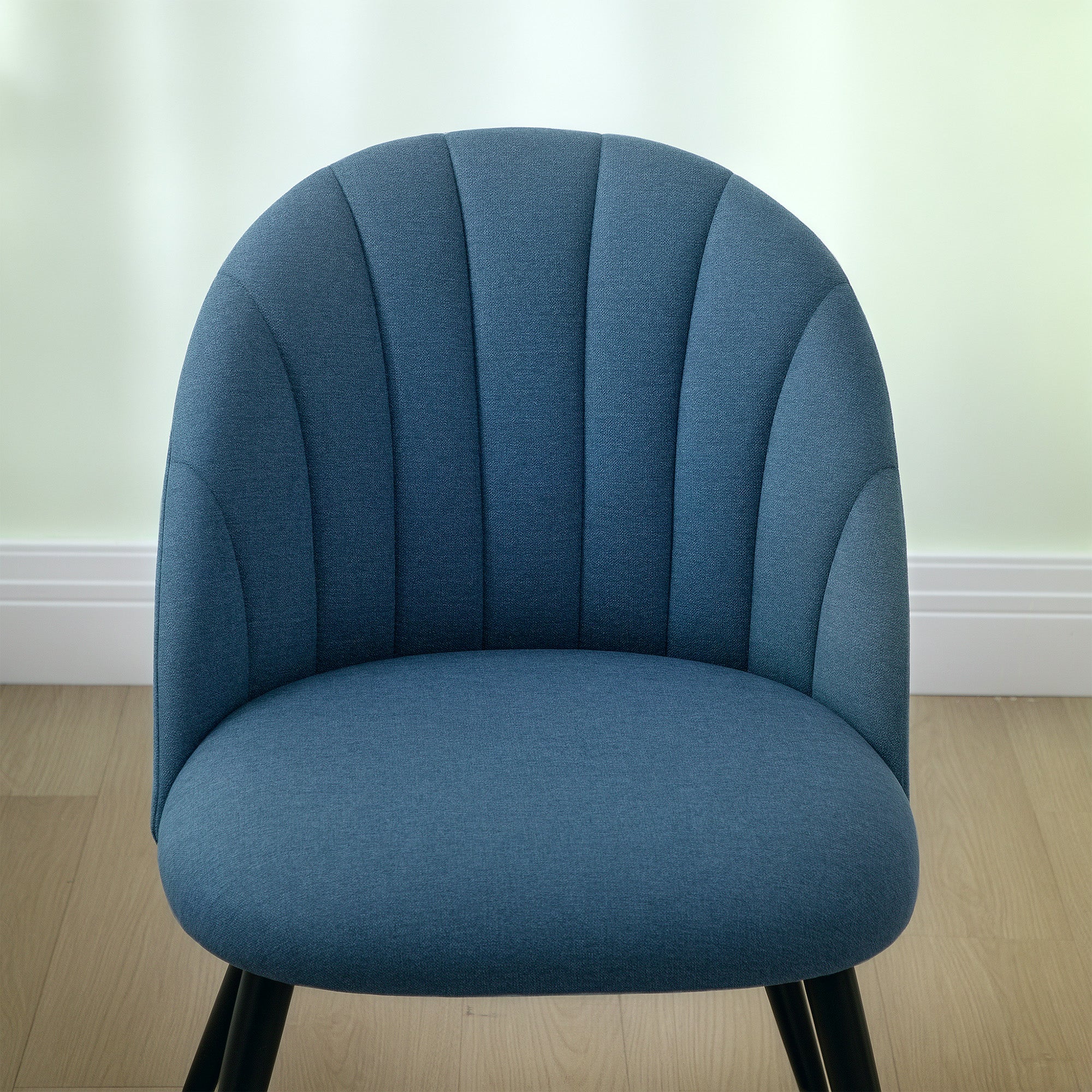 HOMCOM Set of 2 Dining Chairs with Shell Backrest and Padded Seat
