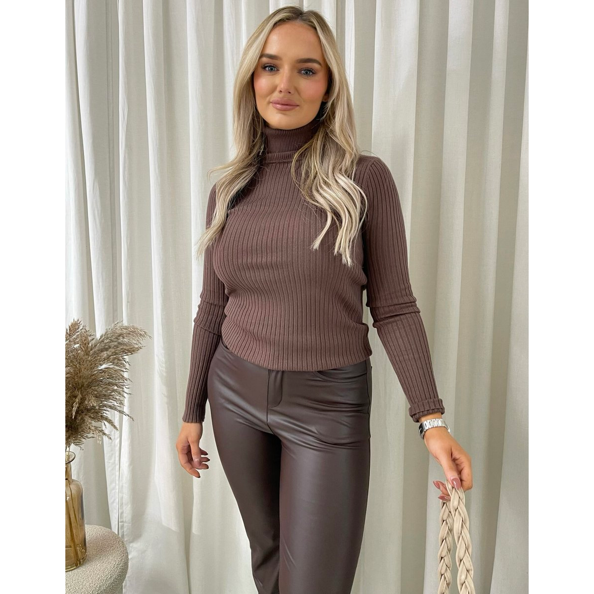 Fitted Long Sleeve Fluffy Knitted Top