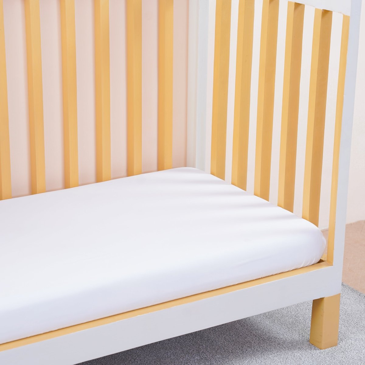 Ackly Bamboo - White Cot Bed Size Fitted Sheet - Zestio