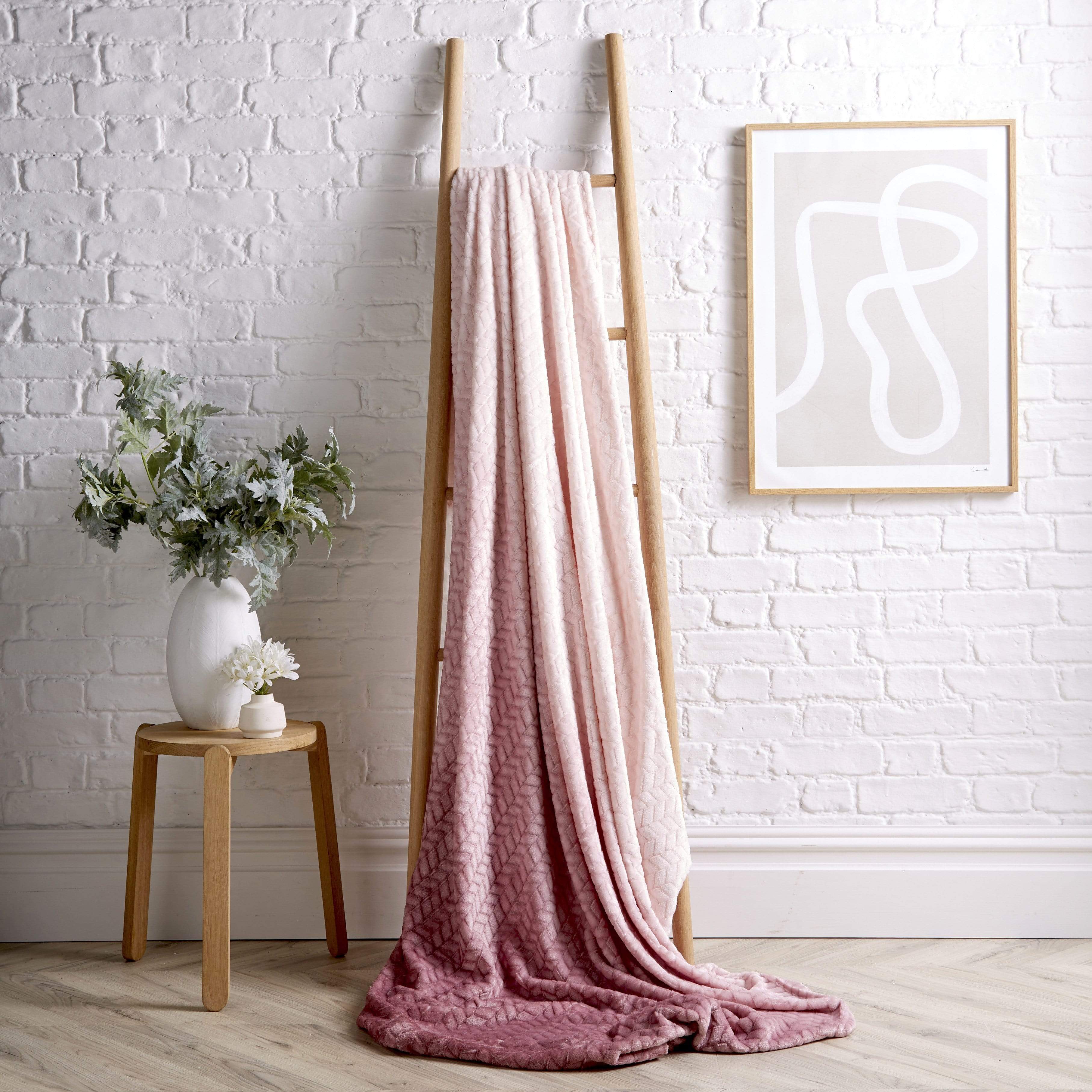 OLIVIA ROCCO Chevron Ombre Throw Blanket Oversized Chunky Soft Fleece for Sofa or Bed All-Season Comfort in Calming Colours