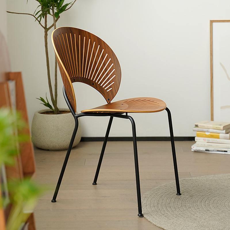 A Set of 2 Conker Dining Chair, Solid Wood