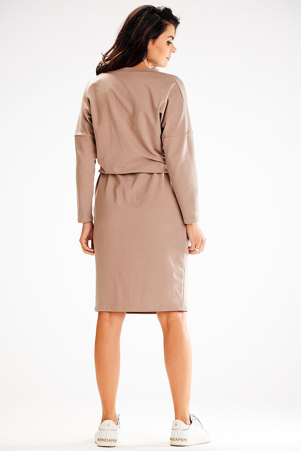 Elegant Loose Daydress with Long Sleeves, Waist Tie, Pockets, and Applique by Awama
