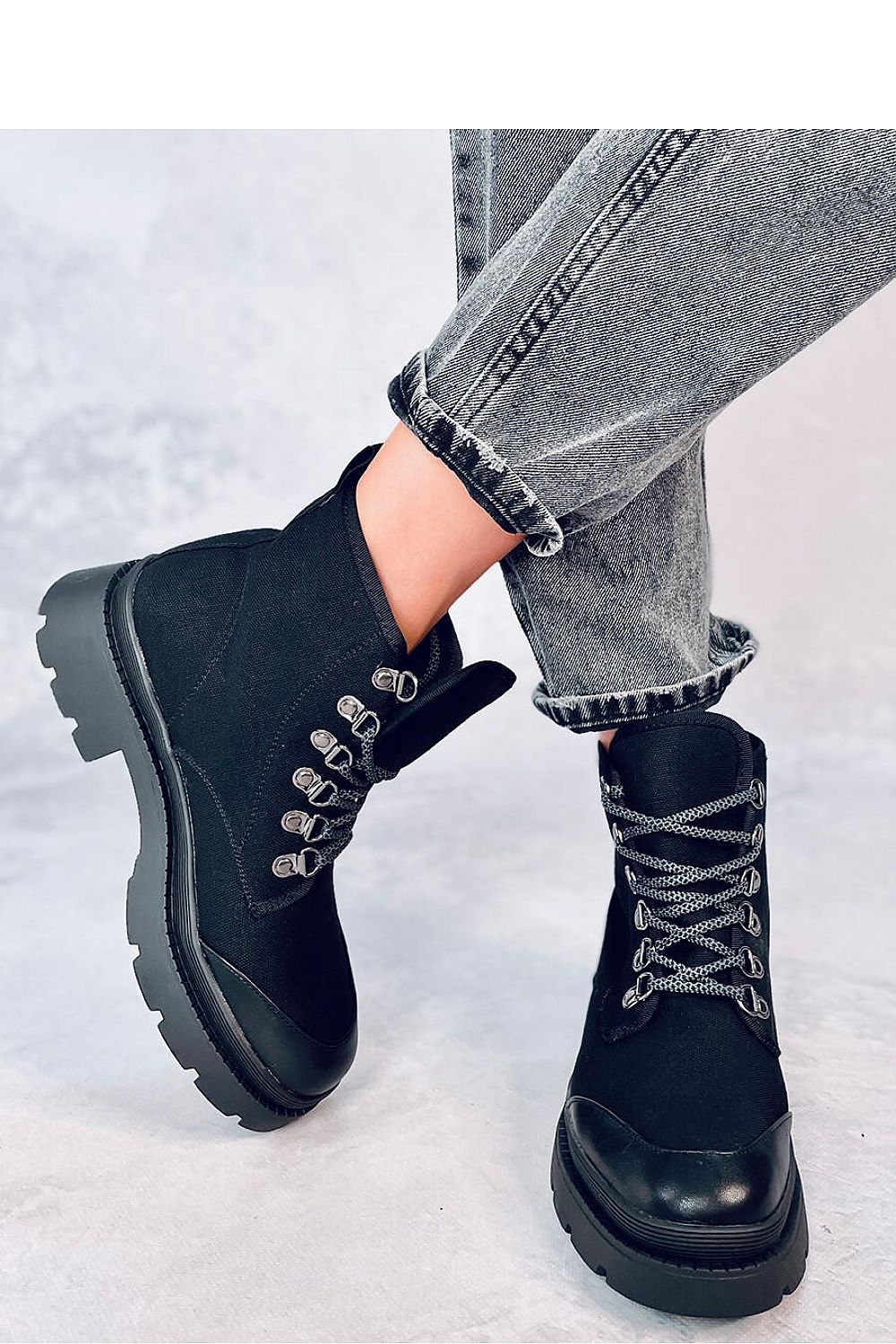 Stylish Women's Ankle Trekking Sneakers with High Fashion Sole – Inello