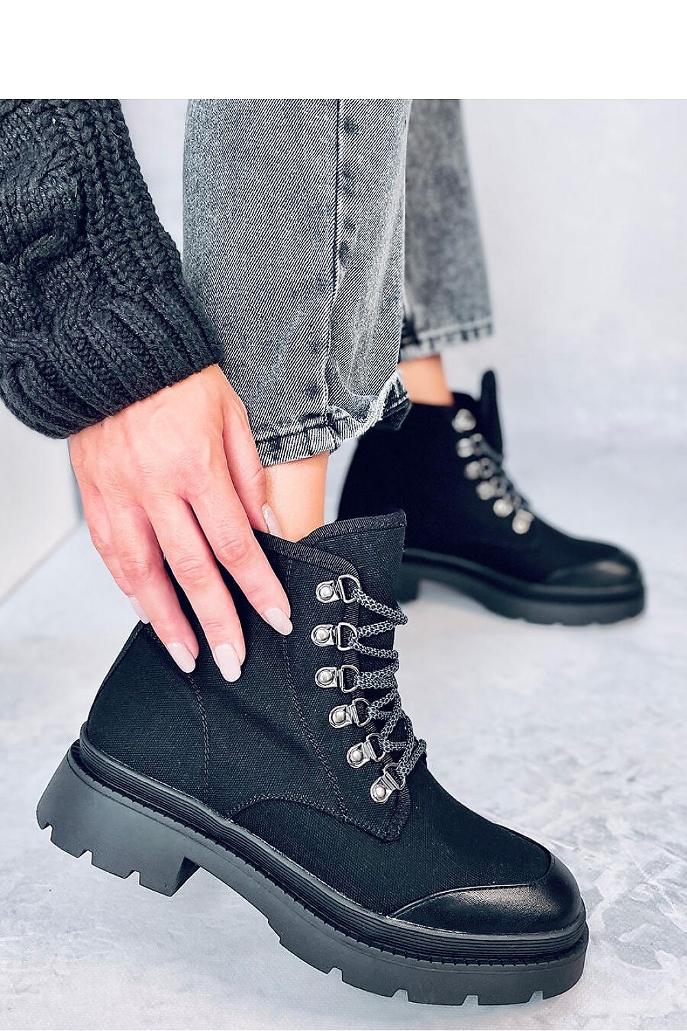 Stylish Women's Ankle Trekking Sneakers with High Fashion Sole – Inello