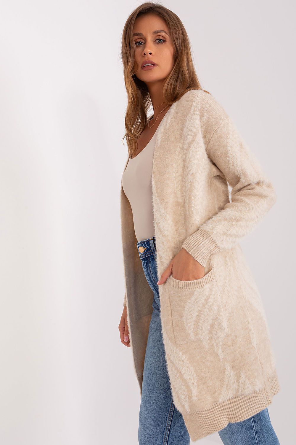 Luxurious Long Sleeve Bedspread Cardigan with Pockets in Variegated Fabric for Everyday Comfort