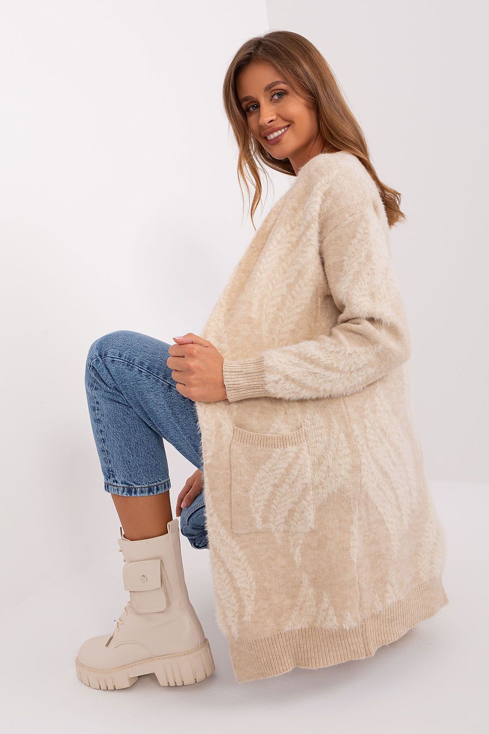 Luxurious Long Sleeve Bedspread Cardigan with Pockets in Variegated Fabric for Everyday Comfort