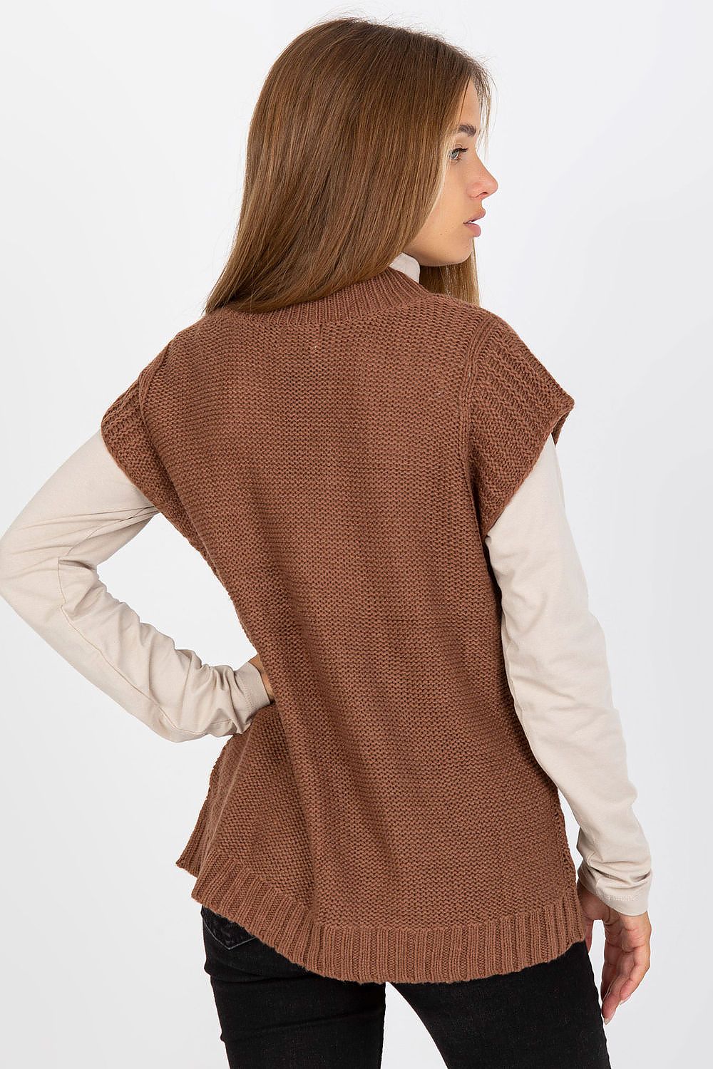 Luxury Sublevel Sleeveless Knitted Gilet with Stylish Plaid Weave – Perfect for Any Occasion