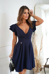 Elegant Bicotone Cocktail Dress with Ruffled Sleeves and Tailored Fit for Sophisticated Charm