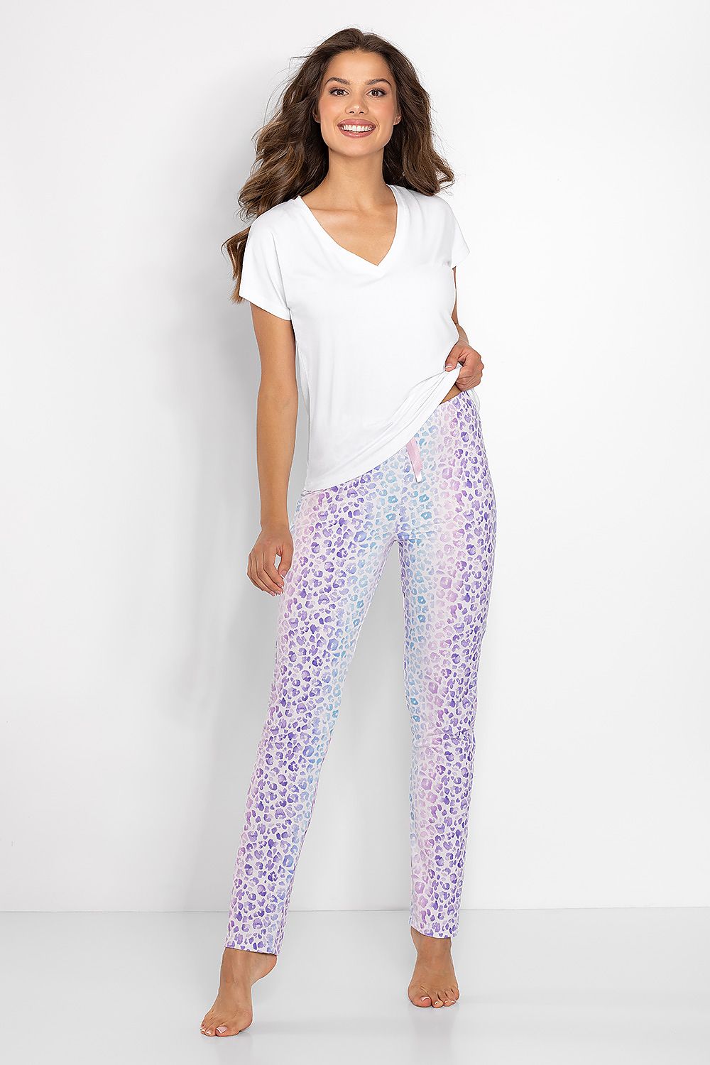 Luxury Women's Pyjamas Set | Heart Neckline Blouse And Printed Pants | Comfortable Sleepwear