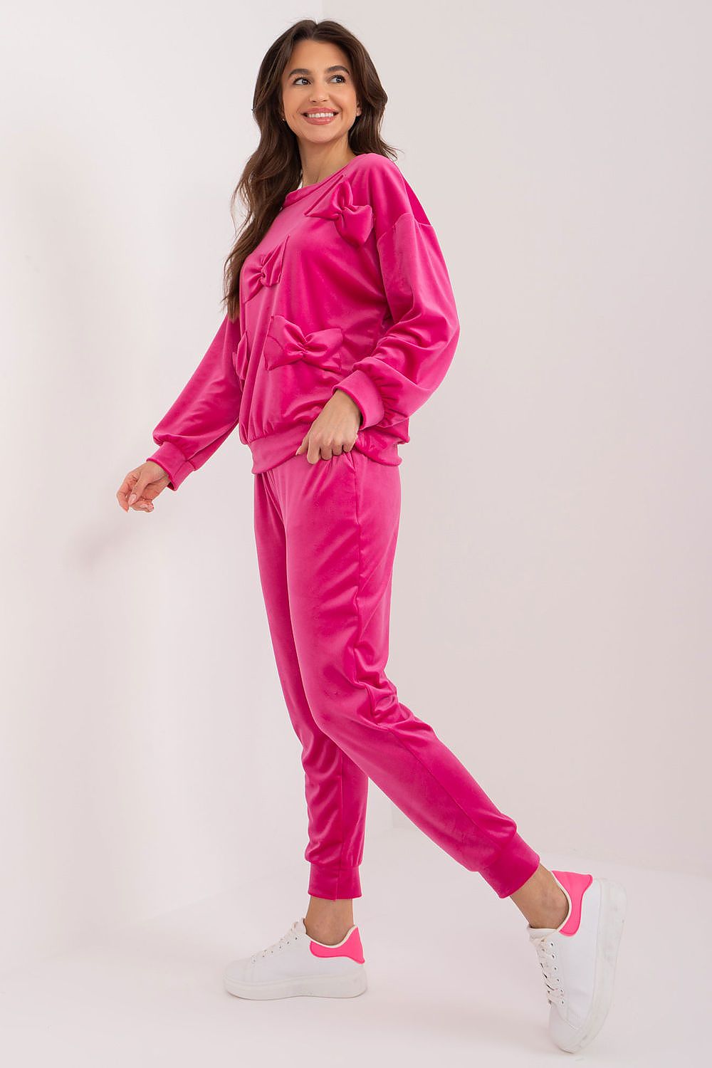 Elegant Italy Moda Velour Set with Decorative Bows – Luxurious Sweatshirt and Pants Combo